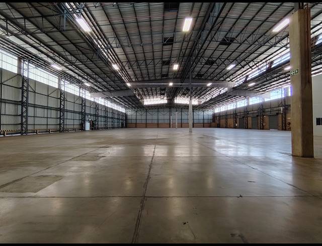 4,626M² WAREHOUSE TO LET IN GOSFORTH PARK
